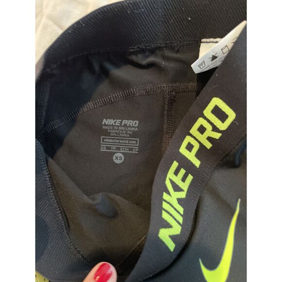 Nike Pro Cropped Leggings w/ Yellow Mesh - XS - Picture 2 of 6